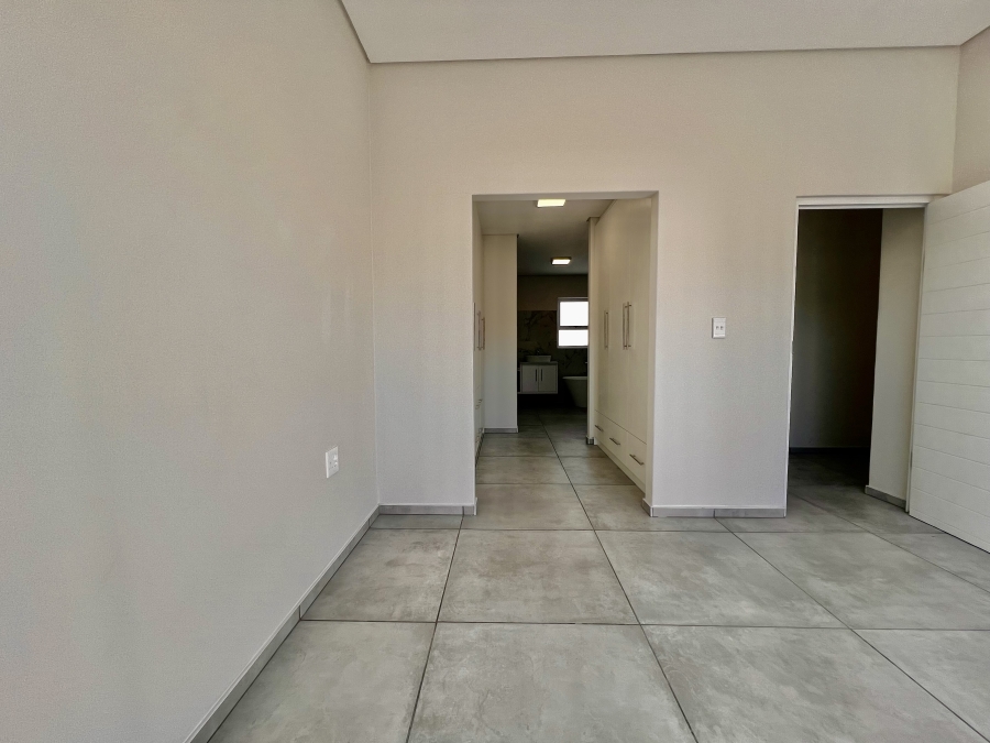 4 Bedroom Property for Sale in Myburgh Park Western Cape